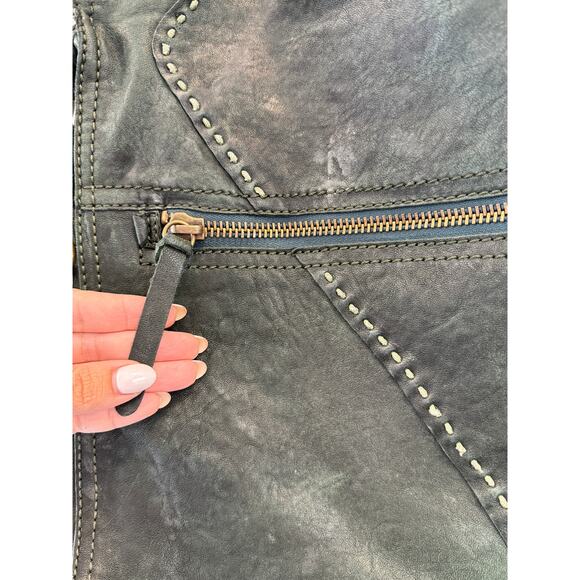 Lucky Brand Abbey Road Green Italian Leather Crossbody Messenger Bag - Picture 4 of 6